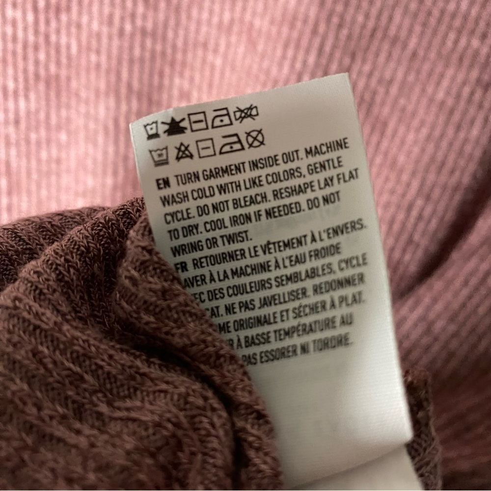 American Eagle cozy turtleneck medium red pink purple burgundy super‎ soft - Picture 4 of 7